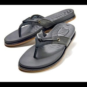 Sperry Plushwave Thong Sandals